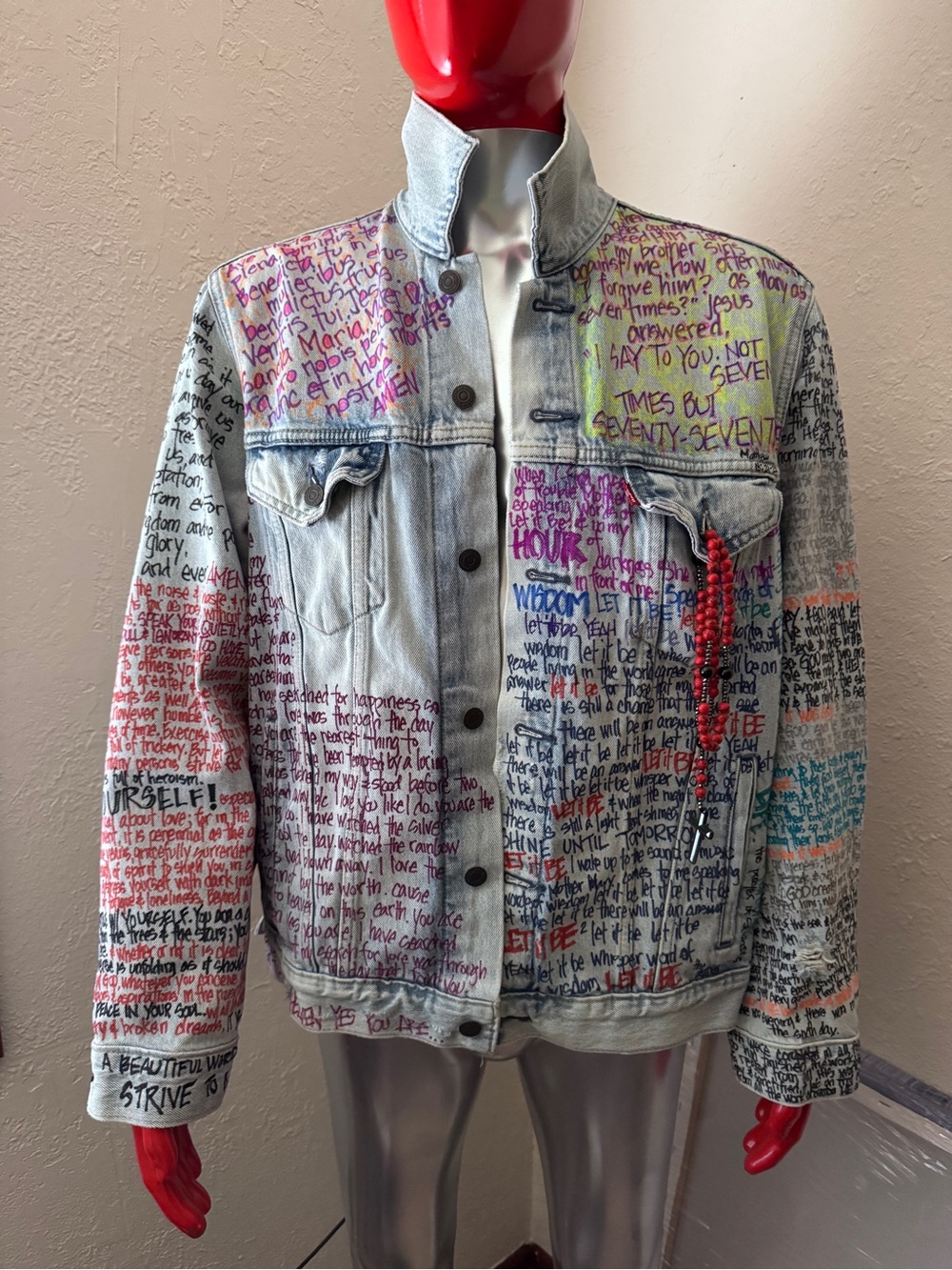 Levi's Vintage Fit Unisex Large Jacket w/ Fiber Optic Enhanced Catholic Love